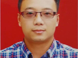 陈英